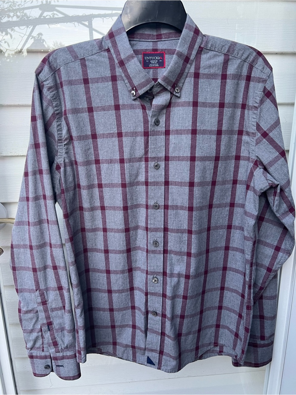 UNTUCKit Grey and Burgundy Plaid Button-Down Shirt size m